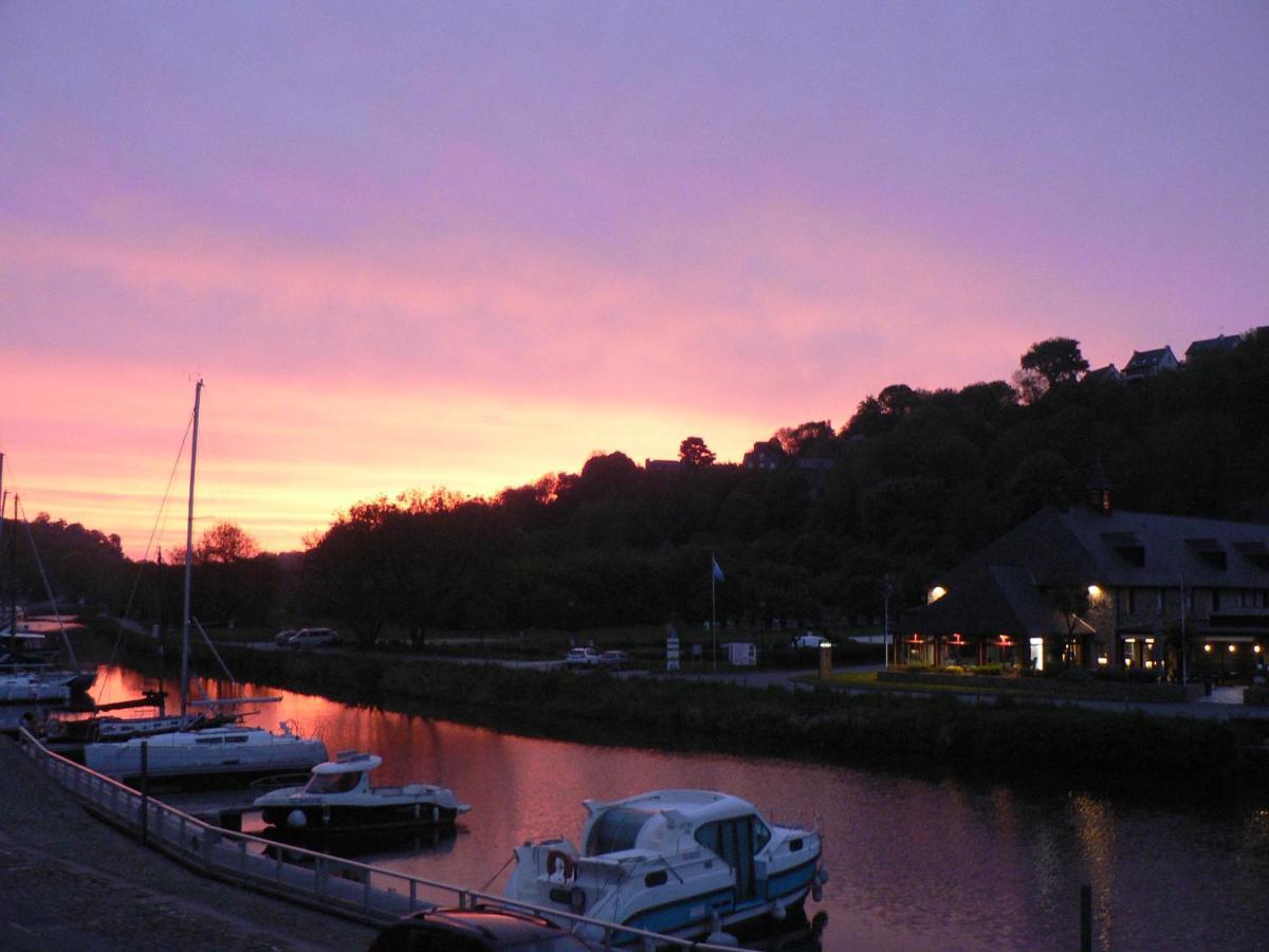 Sejour Confort Au Port De Dinan Exteriér fotografie